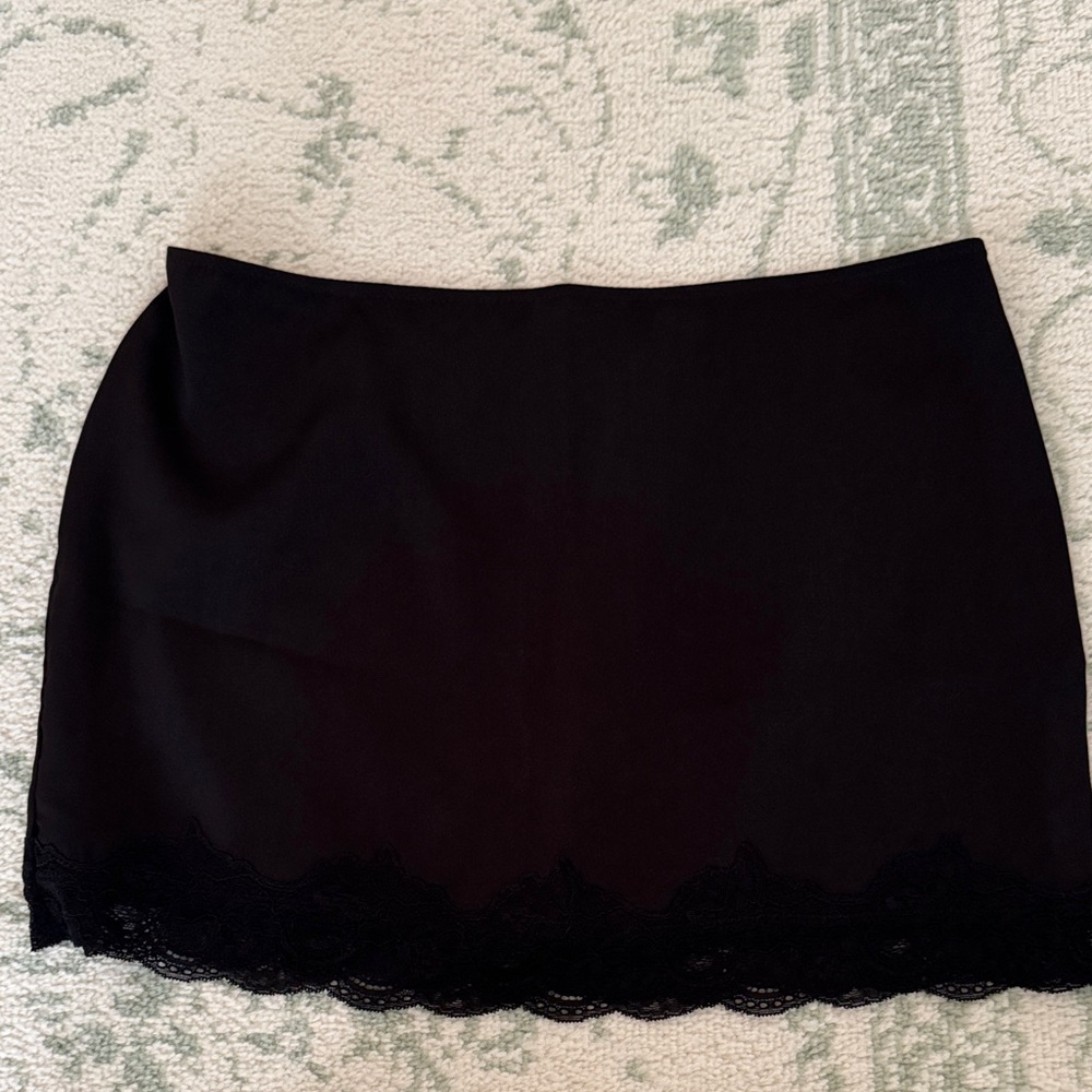 whitefox black lace mini skirt